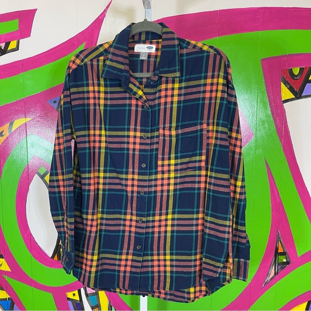 Old Navy, Boyfriend Flannel Plaid Button Up Shirt. Size Small. Excellent cond!